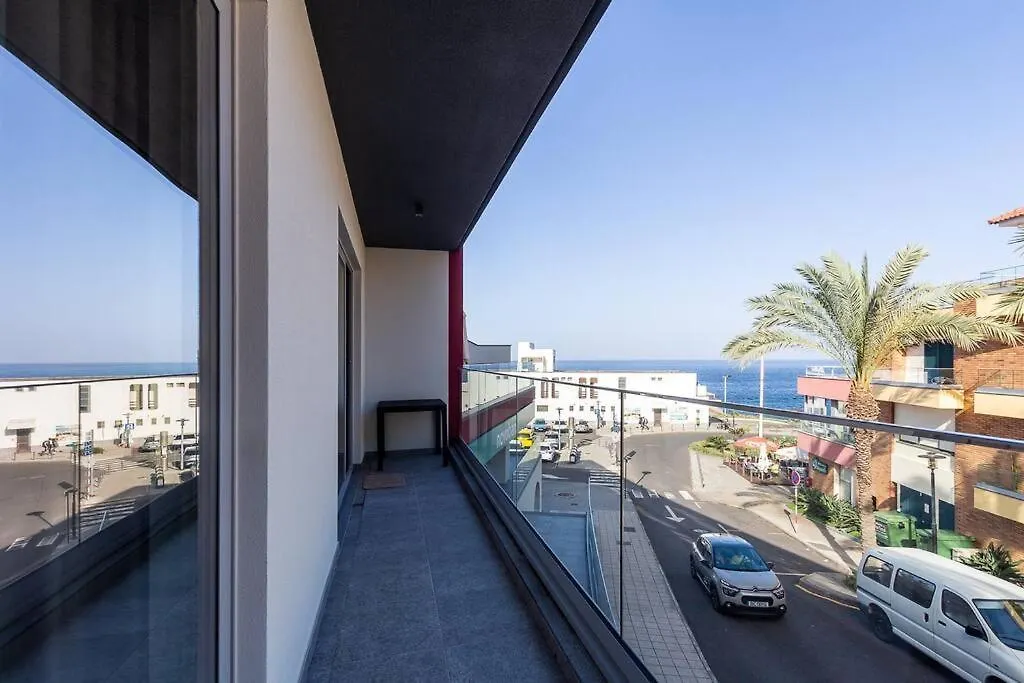 Luxury And Modern Apartment In Porto Moniz Center