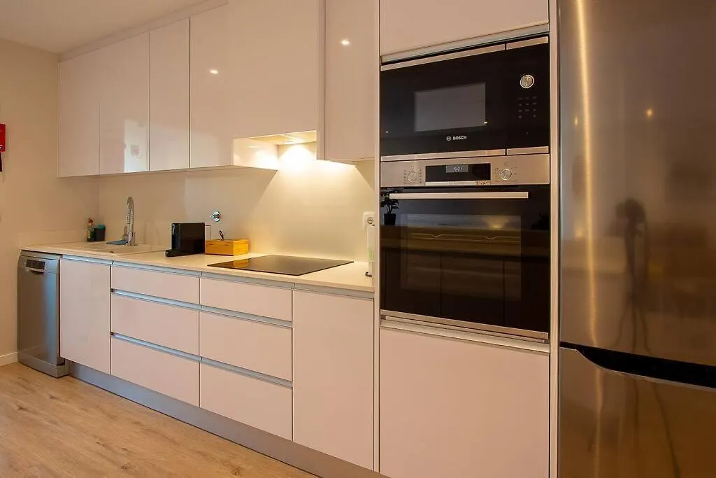 Luxury And Modern Apartment In Porto Moniz Center