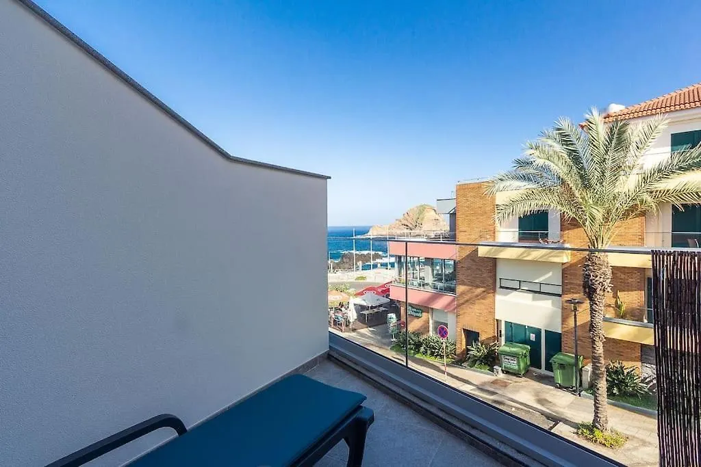 Luxury And Modern Apartment In Porto Moniz Center