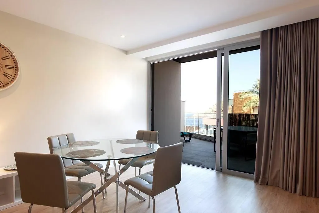 Luxury And Modern Apartment In Porto Moniz Center