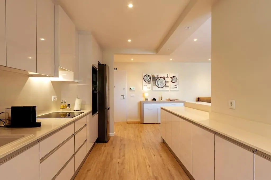 Luxury And Modern Apartment In Porto Moniz Center Portugal