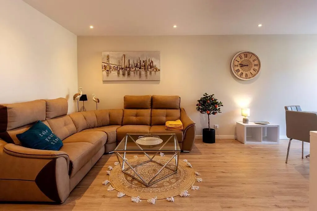 Luxury And Modern Apartment In Porto Moniz Center