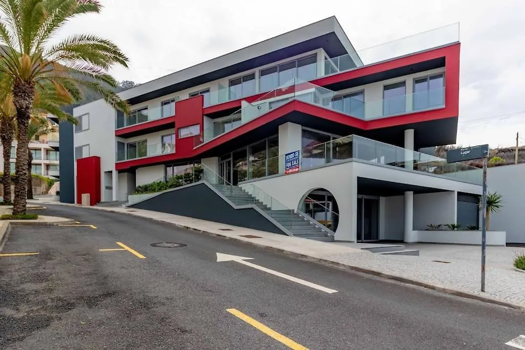 Luxury And Modern Apartment In Porto Moniz Center