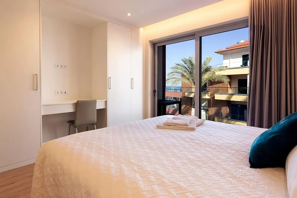 Luxury And Modern Apartment In Porto Moniz Center