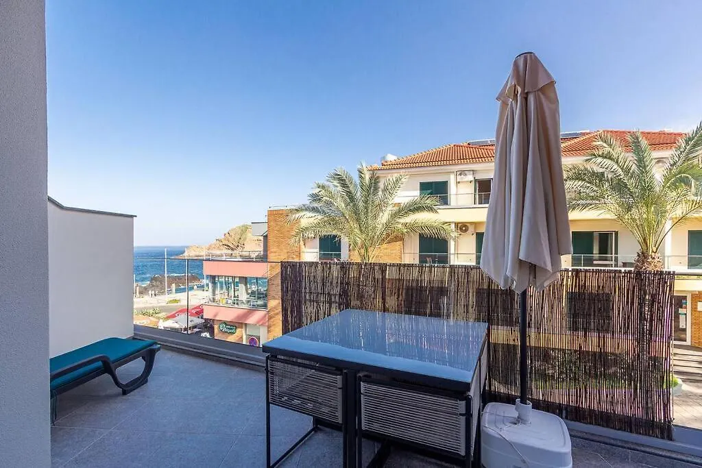 Luxury And Modern Apartment In Porto Moniz Center